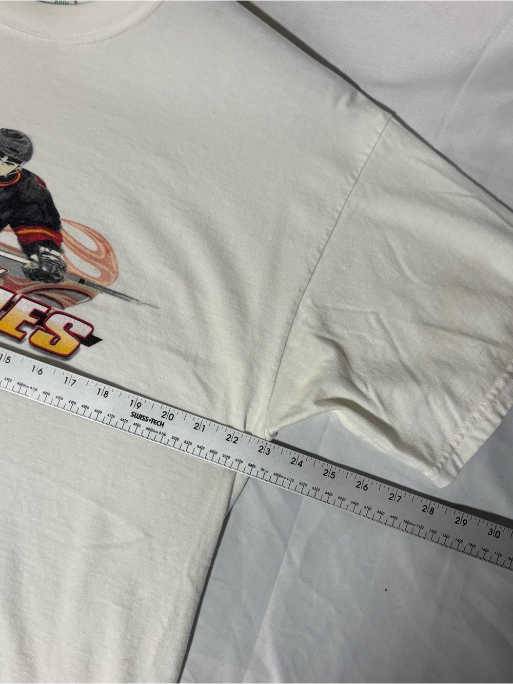 Calgary Flames M&O Knits Heavyweight
Graphic T-Shirt - XL - Picture 6 of 7